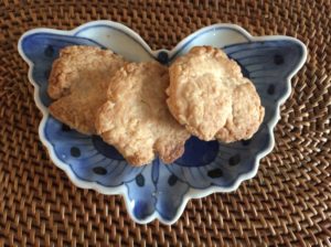 薄力粉と砂糖とサラダ油で作る「簡単クッキー」