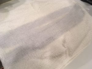 ネクタイをおしゃれ着用洗剤（エマール）で手洗いする方法