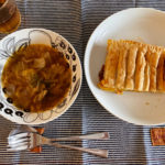 パイシートとパスタソースで作る簡単「ミートパンプキンパイ」