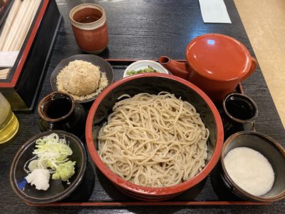 【長野駅から徒歩1分】「草笛」のくるみ&とろろが楽しめるボリューミーな蕎麦「草笛セット」がおいしかった!