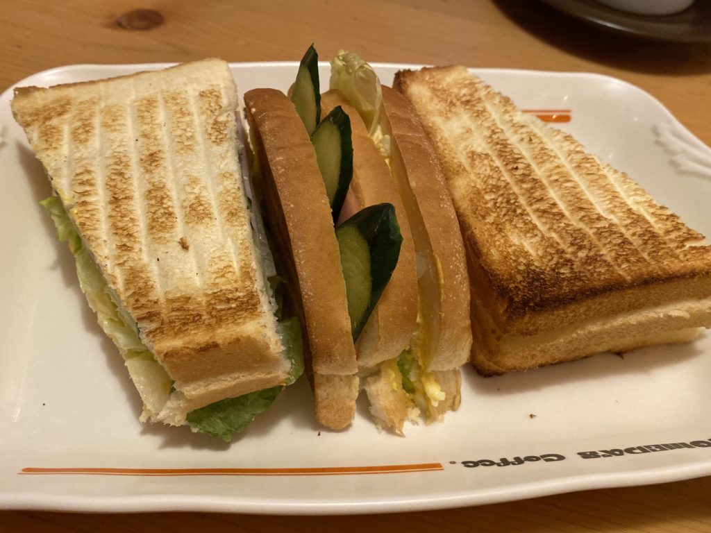 【長野】ボリューミーすぎる実物に写真詐欺！？で有名な「コメダ珈琲」でガッツリ食べてきました！