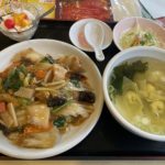 【長野駅から徒歩2分】老舗中華店「金龍飯店」で一番人気の「焼きそばワンタンセット」をいただきました♪